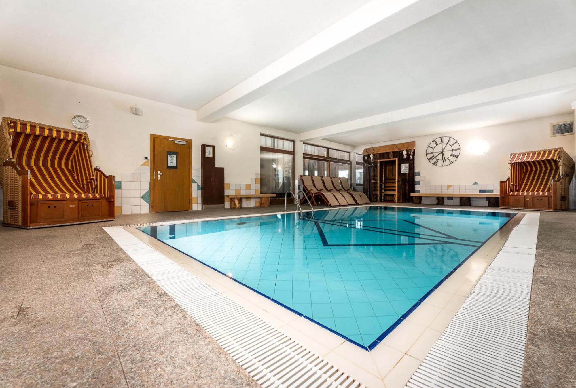 Alpen Wohlfuehlhotel Doerflwirt Hainzenberg Dış mekan fotoğraf