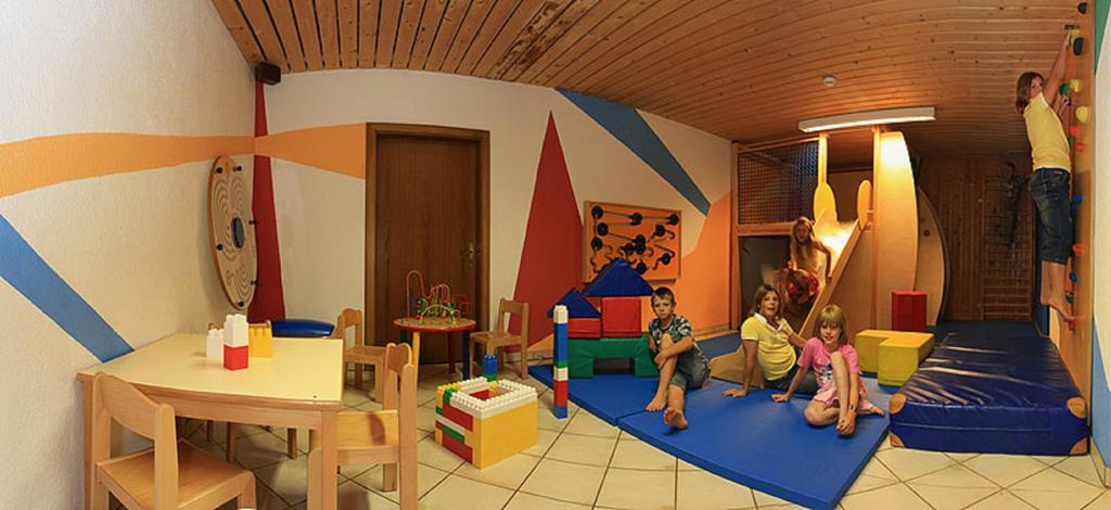 Alpen Wohlfuehlhotel Doerflwirt Hainzenberg Dış mekan fotoğraf